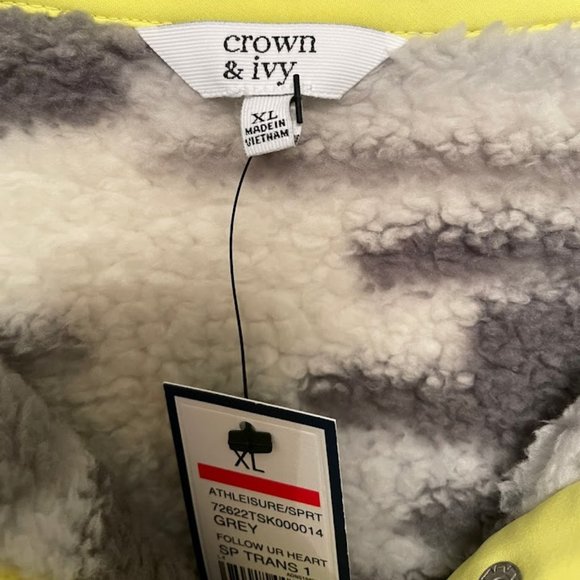 NWT Crown & Ivy sherpa camouflage pullover size XL - Picture 3 of 3